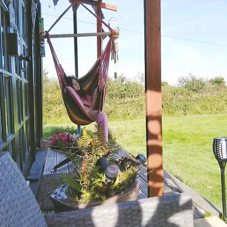 Treguth Glamping Unique Experience - Themed Huts Hotel Saint Day Exterior photo