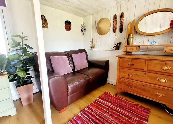 Treguth Glamping Unique Experience - Themed Huts